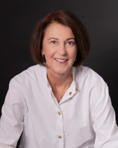 Angelika Schindler-Obenhaus
